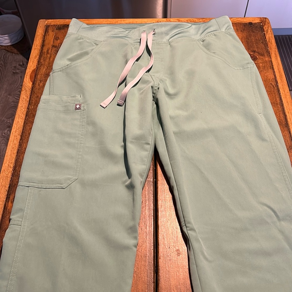 FIGS Kade Cargo Scrub Pants